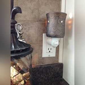 Scentsy mini warmer
